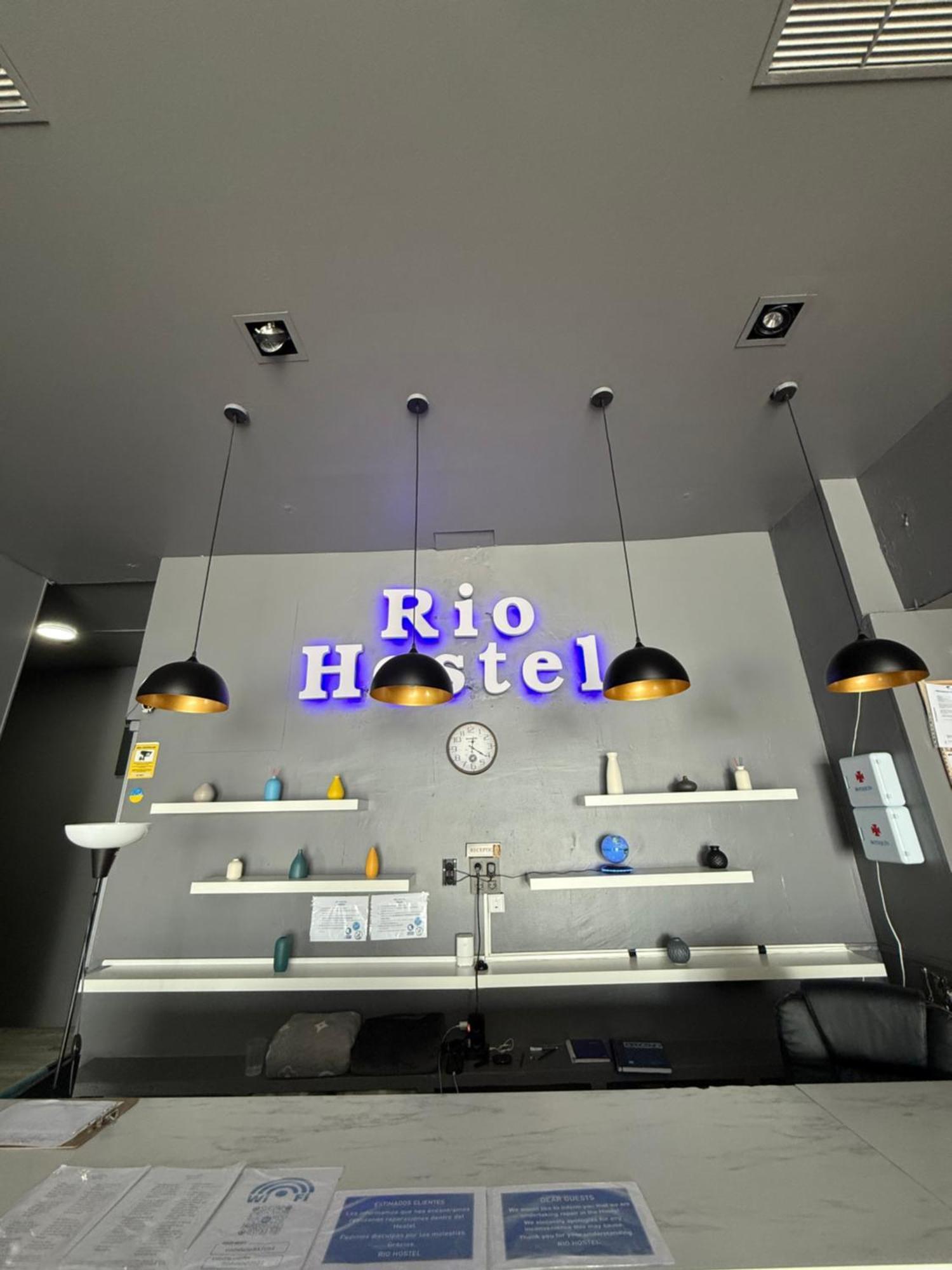 Hostel Rio Madrid Exterior photo
